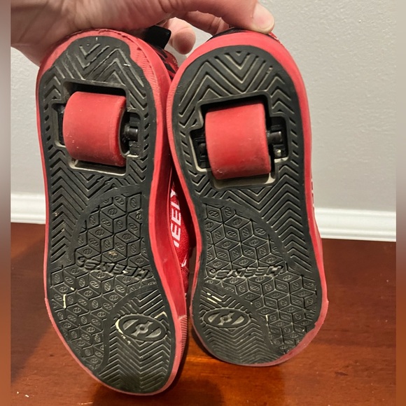 Heelys size 3 - Picture 3 of 4